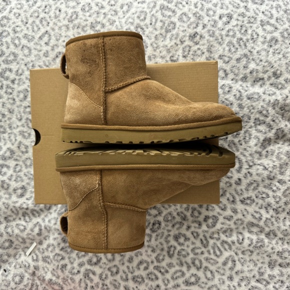 UGG Classic Mini II Boot Chestnut - Picture 5 of 5